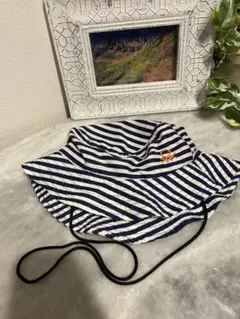 ストライプ柄ネイビーとホワイトハット