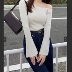 【新品】GRLワンショルダーフレアスリーブニットトップス[ru1102]