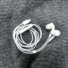 有線イヤホン iPhone用 lightning接続