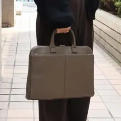 極美品 Kiefer neu ビジネスバッグ ソッティーレ レザー グレー - メルカリ