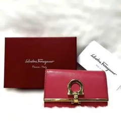 美品 フェラガモ ガンチーニ キーケース ピンク レディース