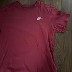 Nike バーガンディTシャツのサムネイル