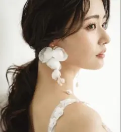 Bride me ホワイトフラワーイヤリング