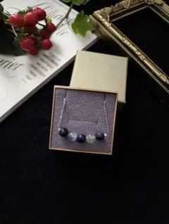 ラブラドライトとブルーゴールドストーンのネックレス　天然石　アクセサリー　大人