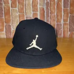 Jordan 黒 スナップバックキャップ