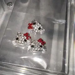 【ネイルパーツ】　※メルカリ便　キティ ラインストーン　赤×3