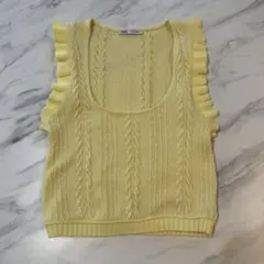 ZARA ザラ フリル付きイエローニットベスト トルコ製