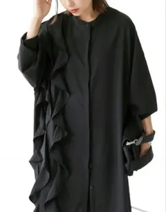 ★1回着用★Antiquaアンティカ★黒フリルデザインシャツ