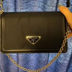 PRADA ショルダーバッグ ブラック チェーンストラップのサムネイル