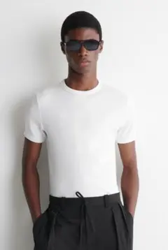 完売品】cos スリムフィットリブTシャツ ブラック xsサイズ - メルカリ