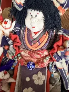 紙粘土に縮緬を貼った創作人形高さ３５センチ、巾30センチ 紙粘土に縮緬を貼った創作人形高さ35センチ、巾30センチ - メルカリ