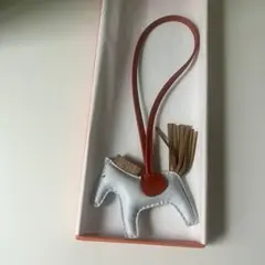 【新品】エルメス HERMES ロデオチャーム PM 箱付き