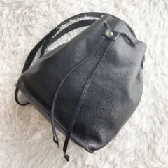 美品✨イルビゾンテ　ショルダーバッグ　巾着　レザー　黒　ロゴ型押し　2way 2025年最新】イルビゾンテ ショルダーバッグ 巾着の人気アイテム