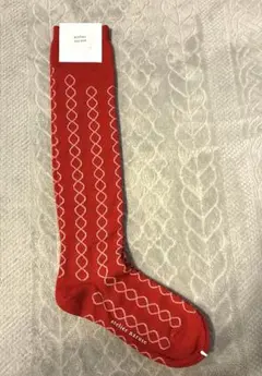 アトリエナルセ　靴下　赤色