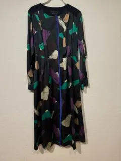 UNITED TOKYO　アートフォームプリントワンピース　ベルト前後2WAY