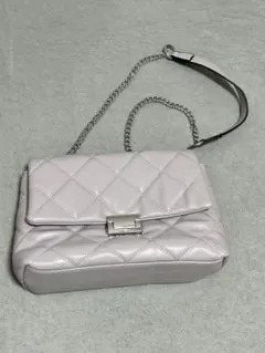 ライトグレー キルティング ショルダーバッグ
