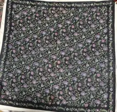 【希少】ヴィヴィアンウエストウッド　大判ハンカチ　花柄のサムネイル