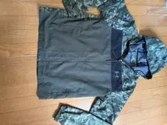 アンダーアーマーカモフラージュ ジャケット