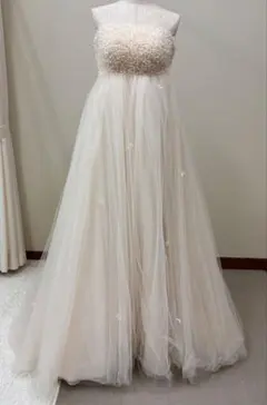 アイボリーフラワー　ドレス