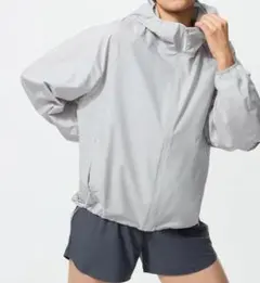 ユニクロ　ポケッタブルUVカットパーカ　Lサイズ　ライトグレー　レディース　美品