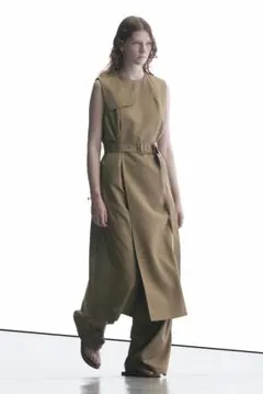 HYKE 24SS ジレ トレンチコート　ノースリーブのサムネイル