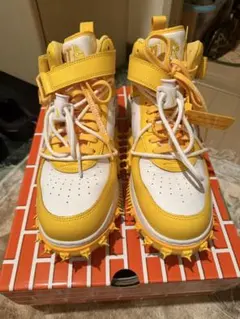 Nike off-white スニーカー　28cm イエローのサムネイル