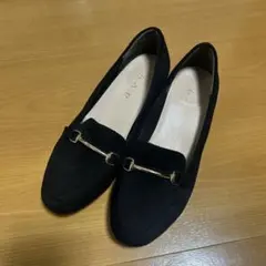 a.v.v. ブラックスエードパンプス M 美品