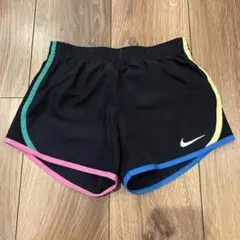 Nike DRI-FIT 半ズボン 黒/カラフル