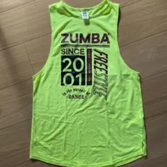 ヨガウェア ZUMBA フリースタイル タンクトップ XS 蛍光イエロー