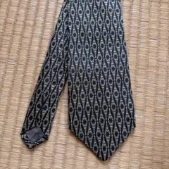Yves Saint Laurent 幾何学模様 ネクタイ