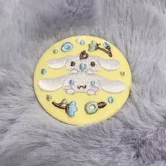 サンリオ 刺繍 缶バッチ シナモン みるく