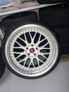 WORK ジスタンスw10m 20インチ アルミホイールのサムネイル