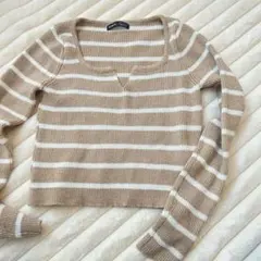 ベージュとホワイトのストライプニットM