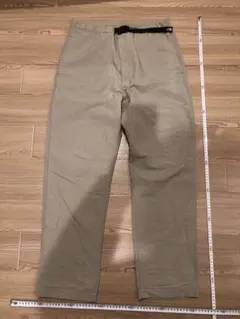 THE NORTH FACE ベージュパンツ ウエストベルト付き