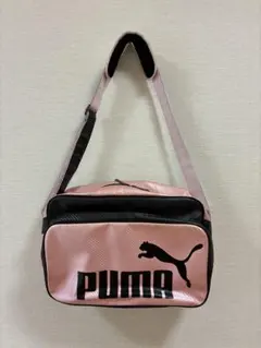 PUMA ピンク エナメルショルダーバッグ