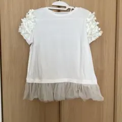 チェスティ　フラワー装飾付きホワイトTシャツのサムネイル