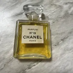 CHANEL No.19 PARFUM シャネル 香水 ヴィンテージのサムネイル