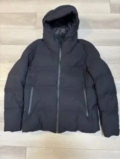 ユニクロ　シームレスダウンパーカー　ブラック　2019年モデル