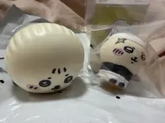 ちいかわ ラッコ ベイビー ハイハイフィギュア ラーメン豚 ミニソフビフィギュア