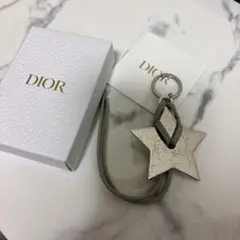 新品 Dior 星型キーホルダー スターキーチェーン