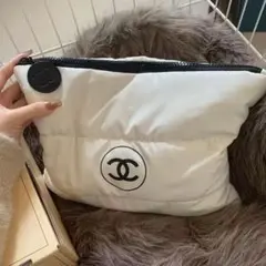 シャネル ポーチ