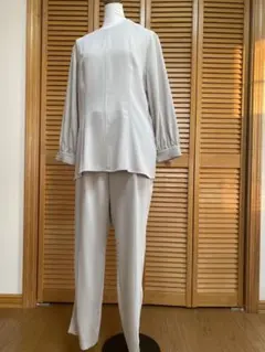 a.v.v ベージュ パンツセットアップ