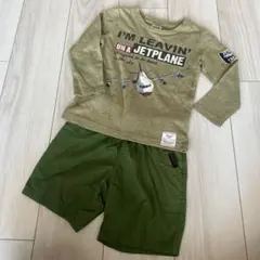 長袖カットソー　ショートパンツ