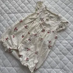 ノースリーブいちご柄カバーオール 50〜60 ( ¨̮ )