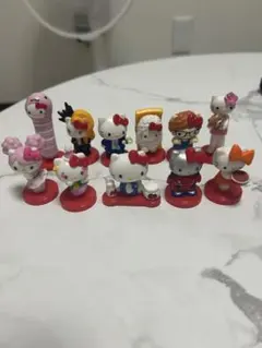 ハローキティ フィギュア 11体セット チョコエッグ