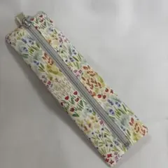 ハンドメイド　スリムペンケース　花柄白
