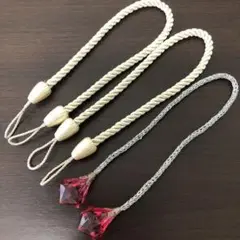 カーテンタッセル