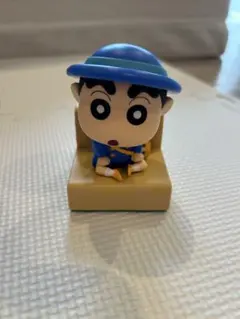 クレヨンしんちゃん　幼稚園バス　フィギュア