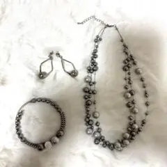 Item thumbnail for item a158d92d-263c-4ff7-b83a-498115d65560