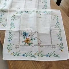 花柄刺繍ランチョンマット 5枚セット 約32.5cm x 35cm